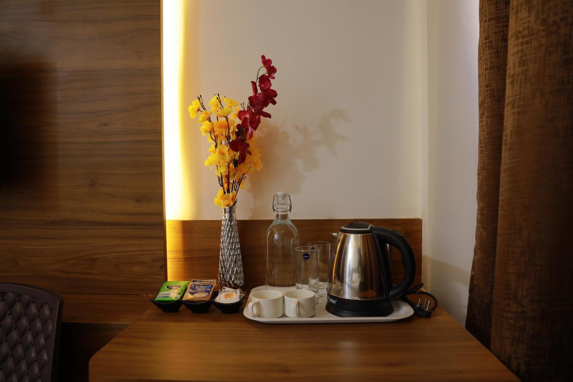 Silverkey Hotel Yelahanka بنغالور المظهر الخارجي الصورة