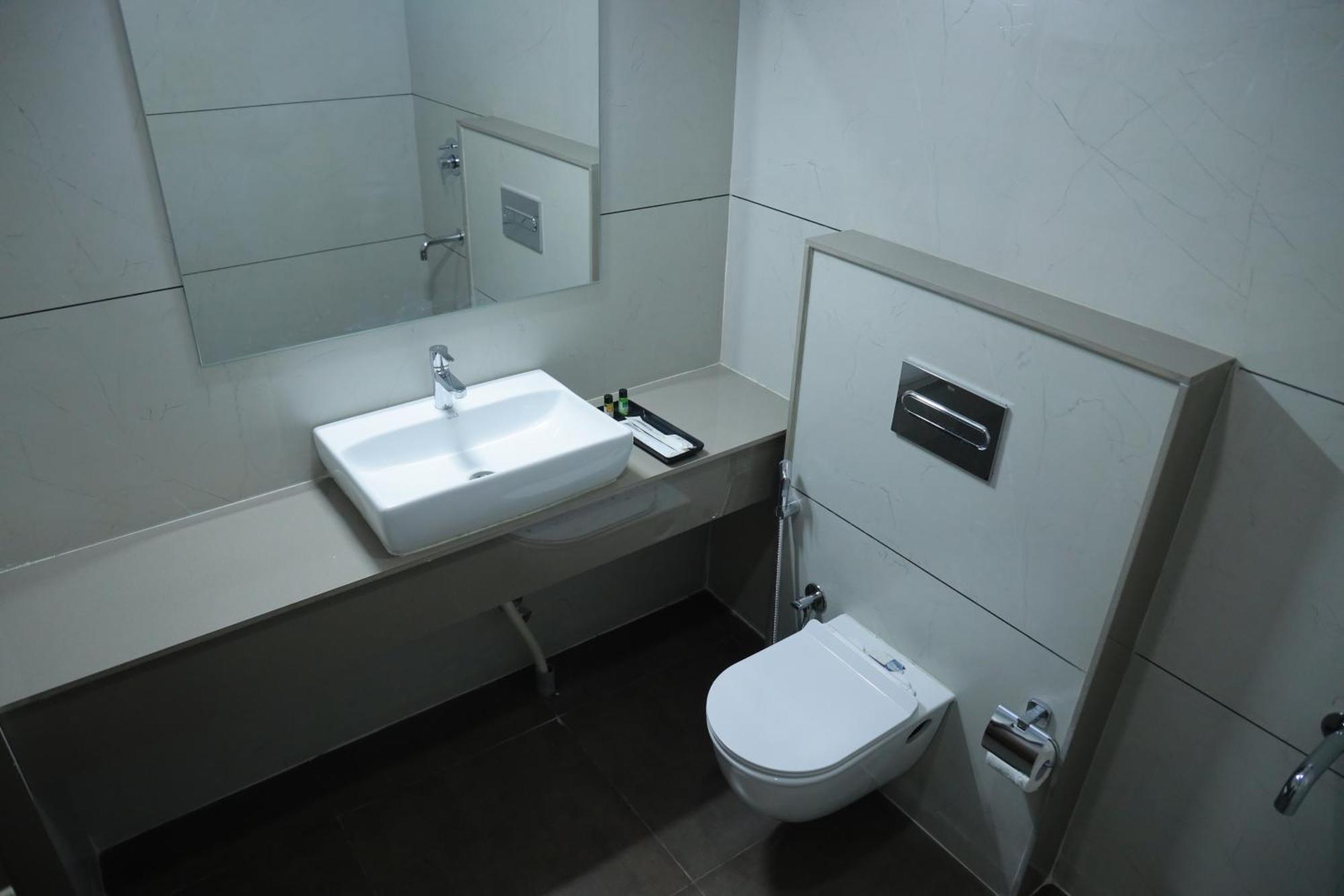 Silverkey Hotel Yelahanka بنغالور المظهر الخارجي الصورة